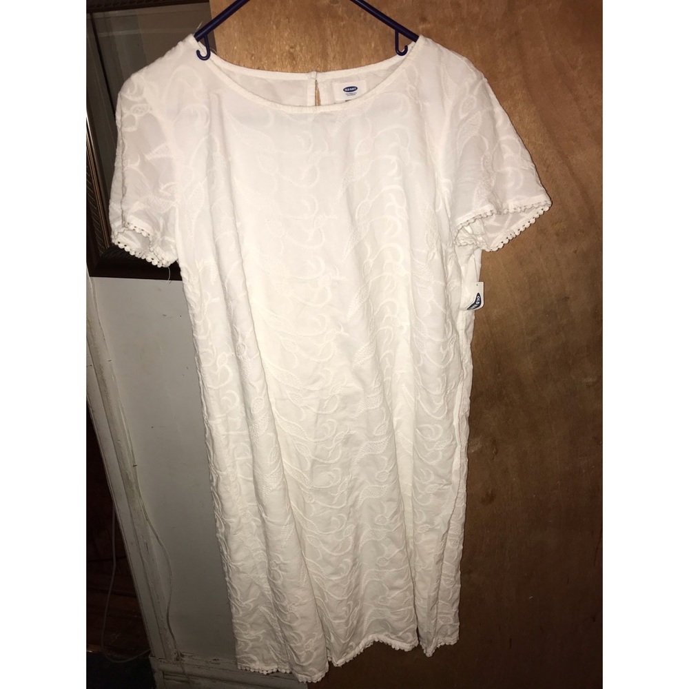 Old navy white embroidery dress